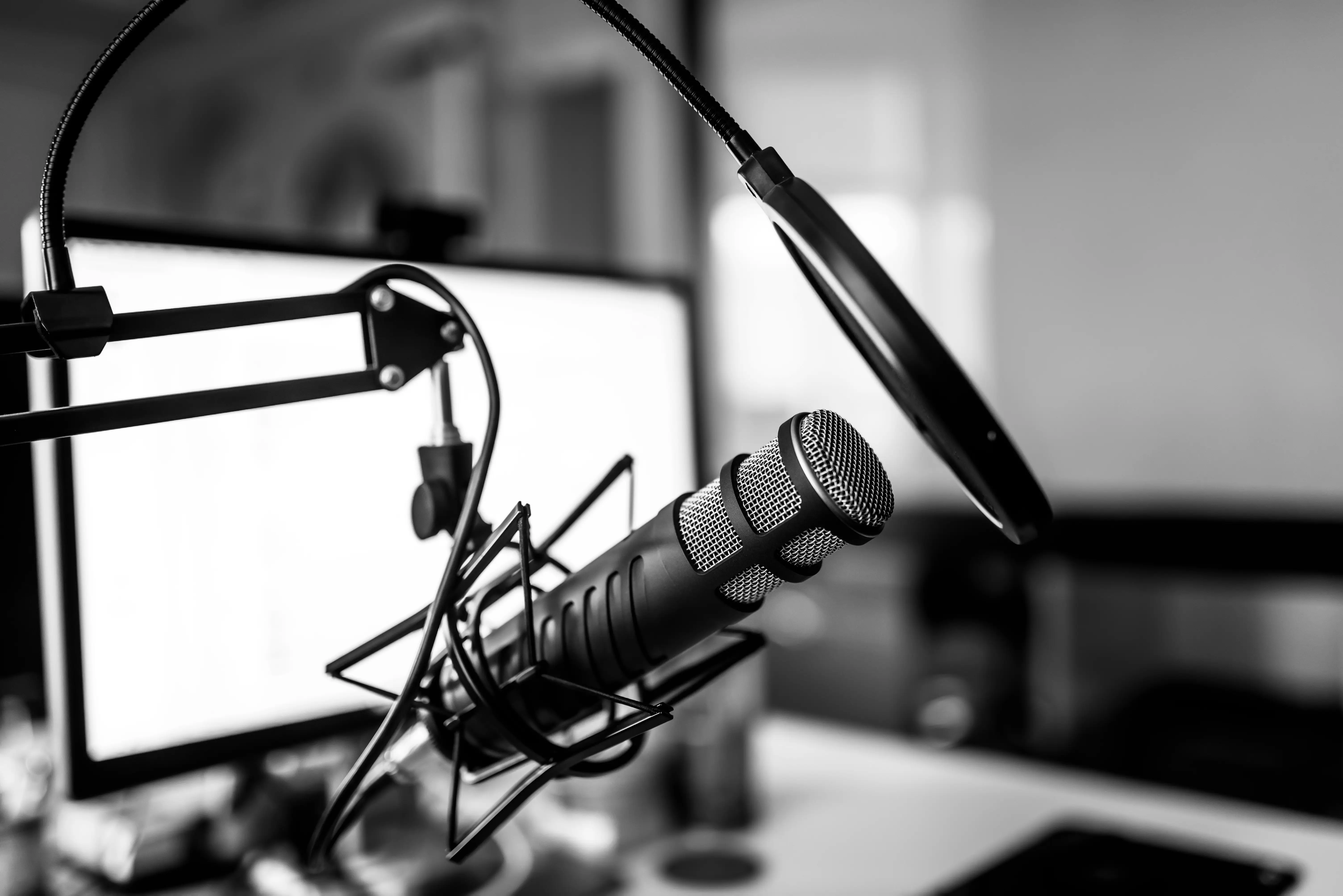 Micrófono de estudio de podcast